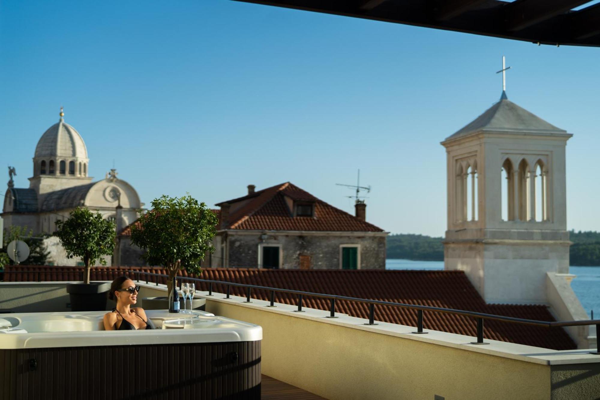 Armerun Heritage Hotel & Residences Sibenik Ruang foto
