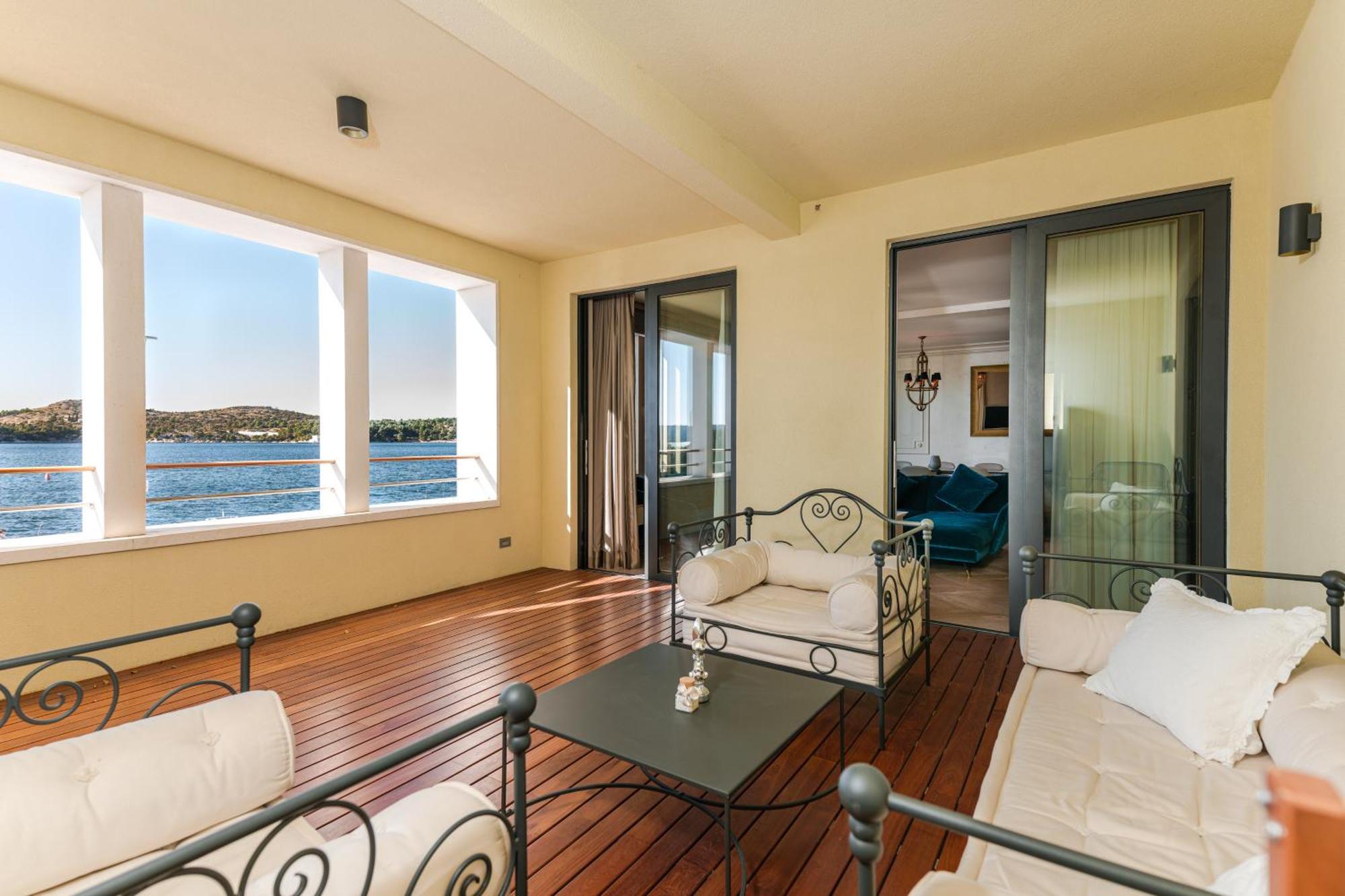 Armerun Heritage Hotel & Residences Sibenik Ruang foto